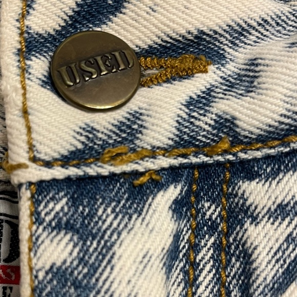 Get Used Jeans By Elie - Picture 8 of 8